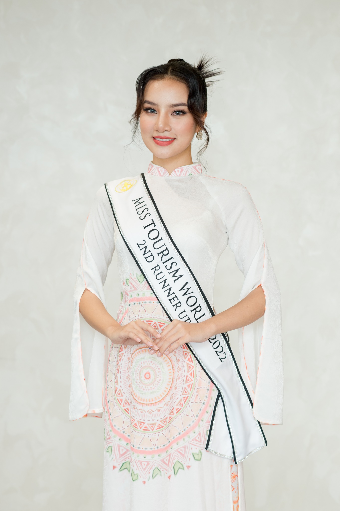 Top 5 Miss Tourism World Gracefully Wearing Traditional Ao Dai 3 319786752 479343511011265 1070129049895390867 n 5545 1