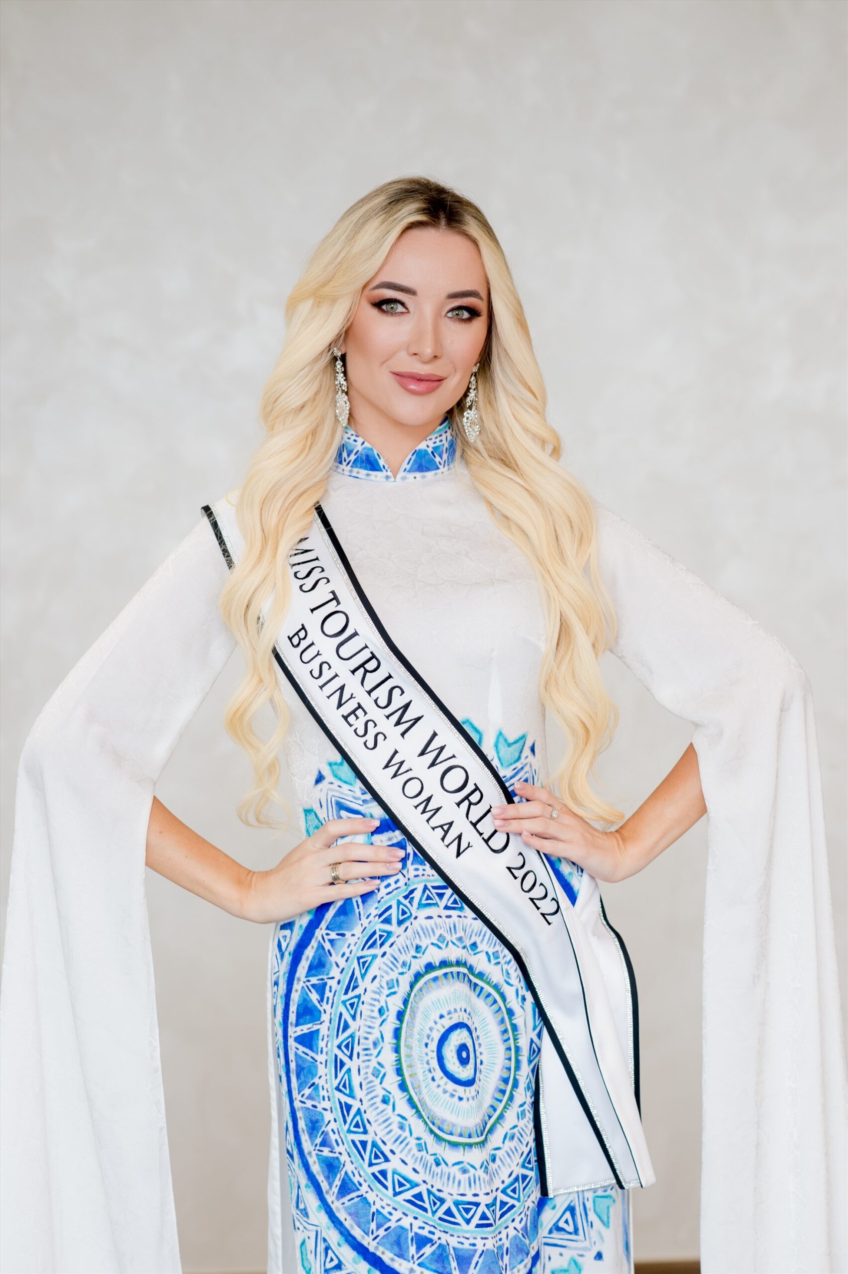 Top 5 Miss Tourism World Gracefully Wearing Traditional Ao Dai 2 RYU 7048 scaled 1