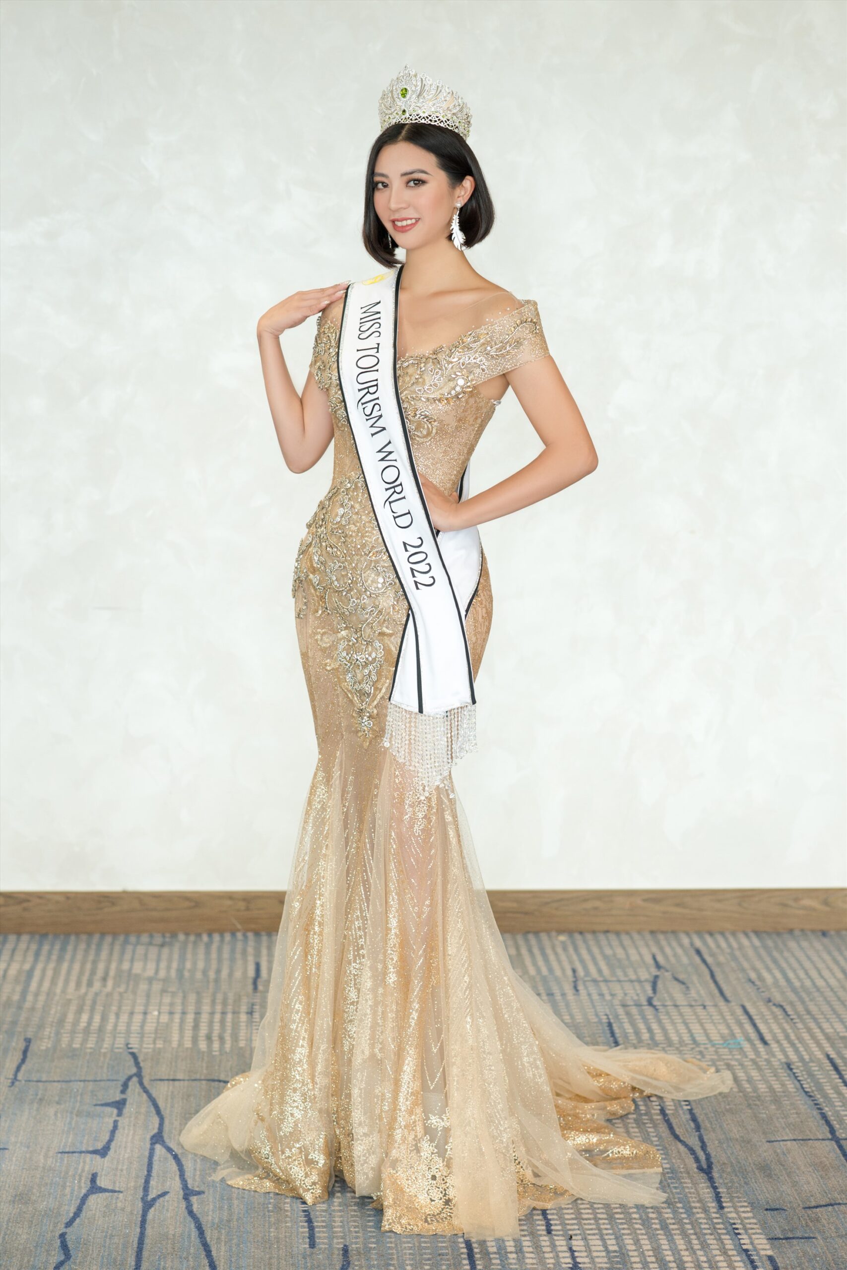 Top 5 Miss Tourism World Gracefully Wearing Traditional Ao Dai 10 RYU 7444 01 scaled 1